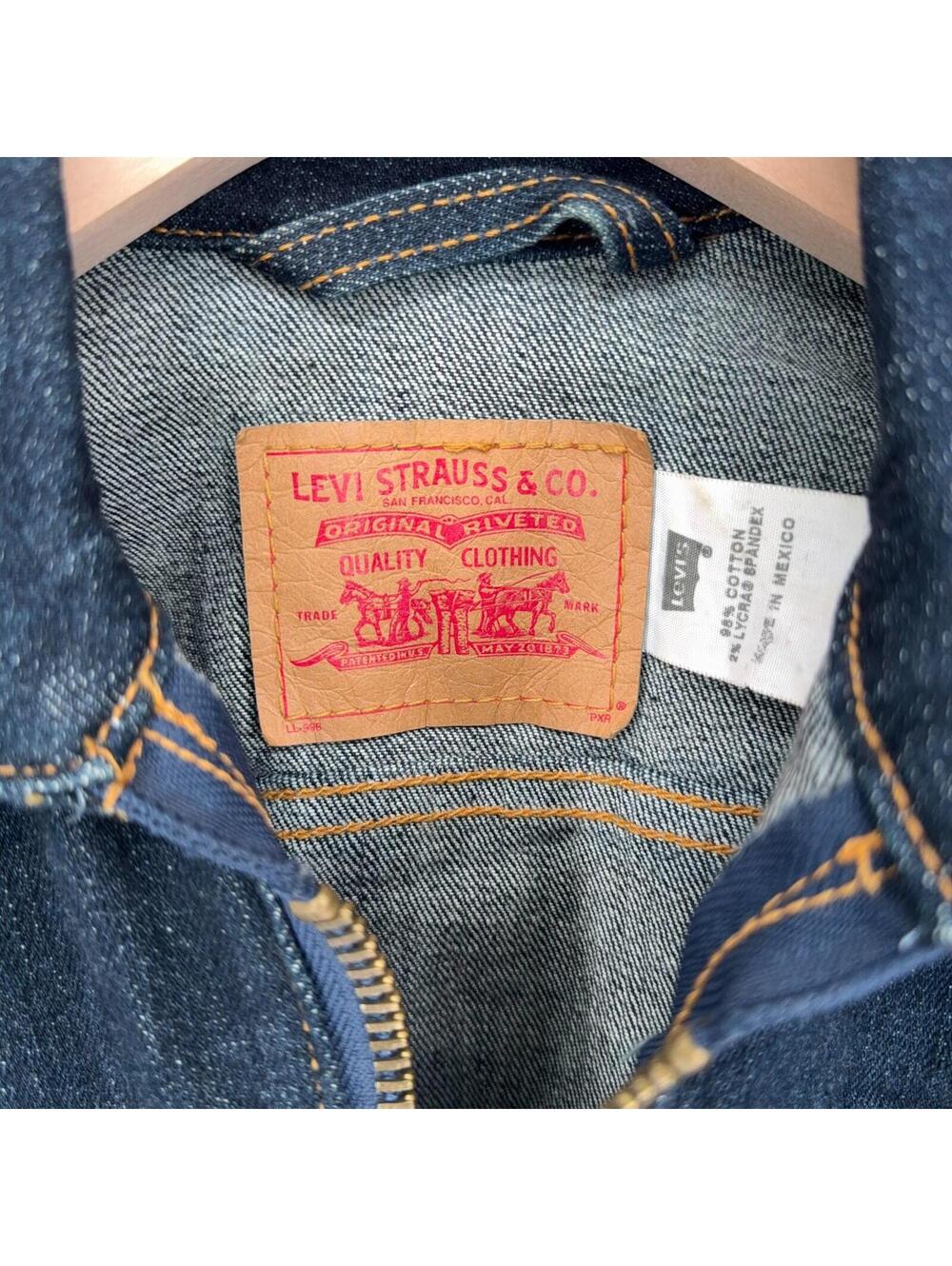 Vintage 90's LEVI'S Blue Denim Full Zip Cropped Jean Jacket Women's Medium Jr - Picture 6 of 7